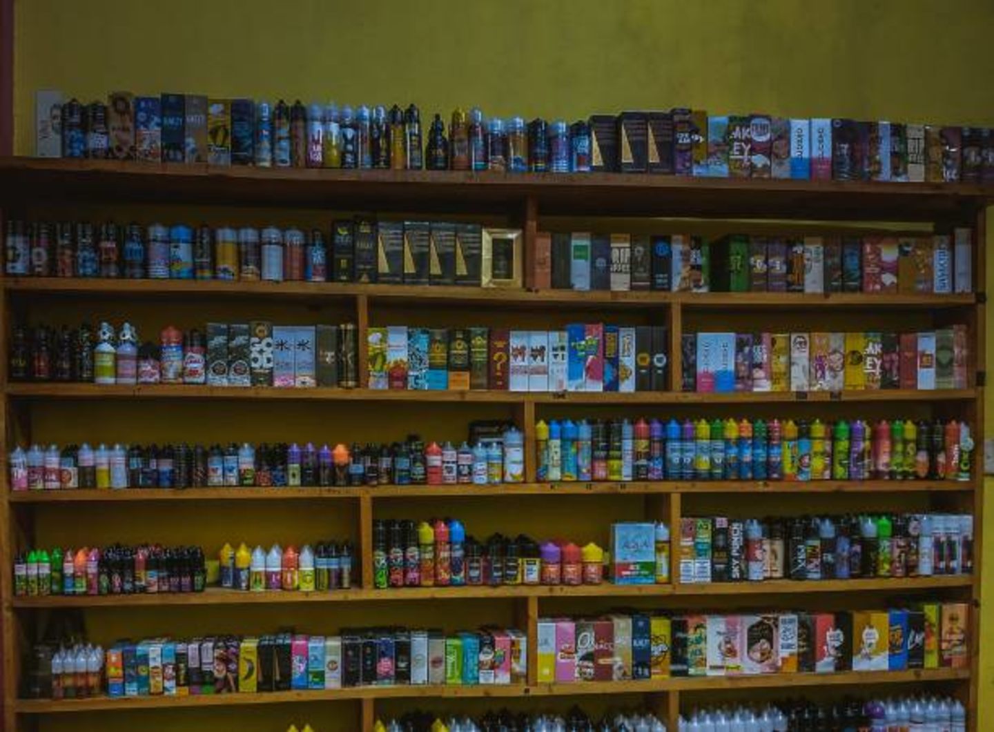 Qaser Almalaki Smoking Trading(Smoking Centers) in Al Barsha 1, Dubai