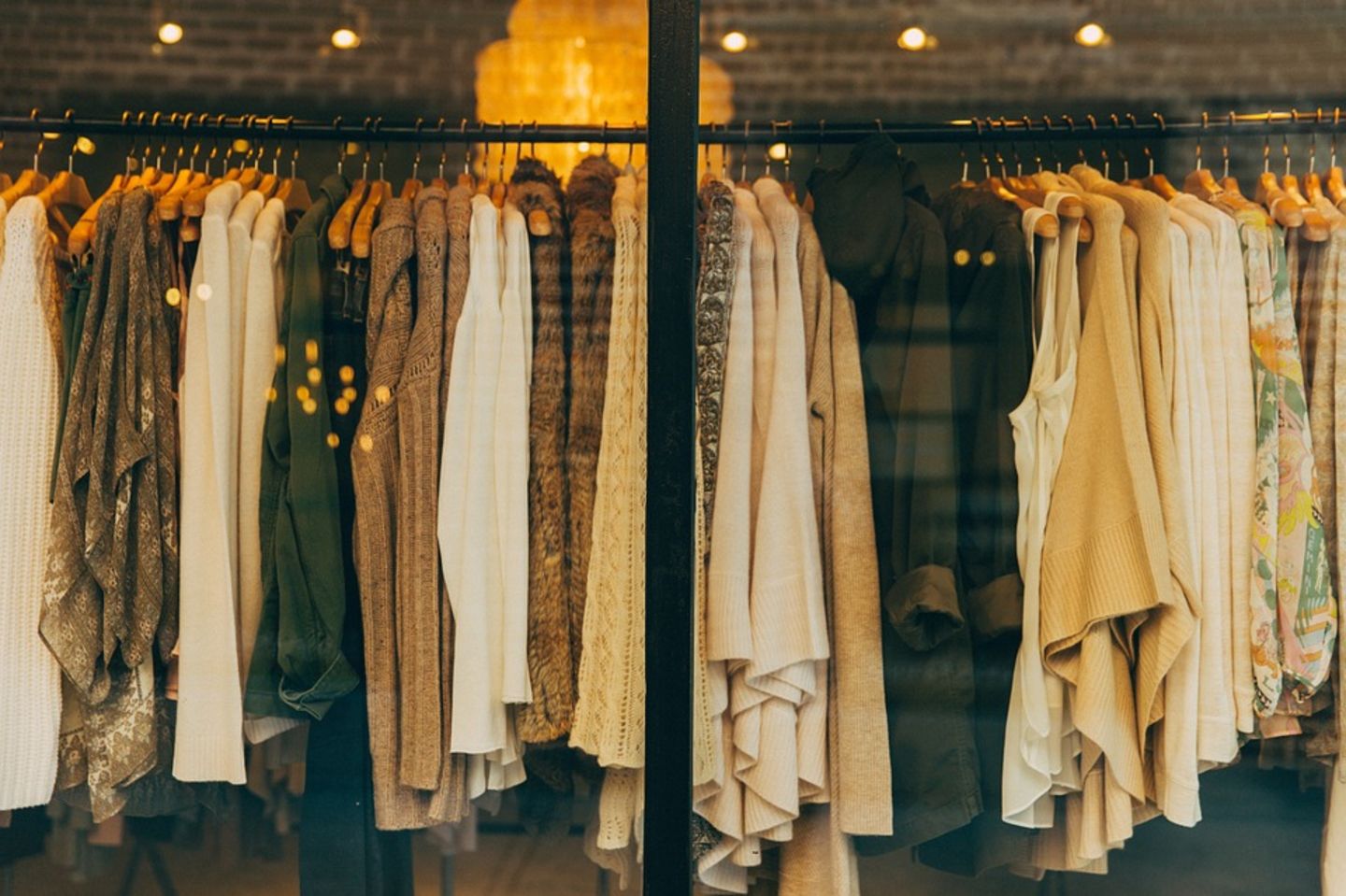 HiDubai-business-hanadi-readymade-garments-shopping-apparel-meena-bazar-al-souq-al-kabeer-dubai-2