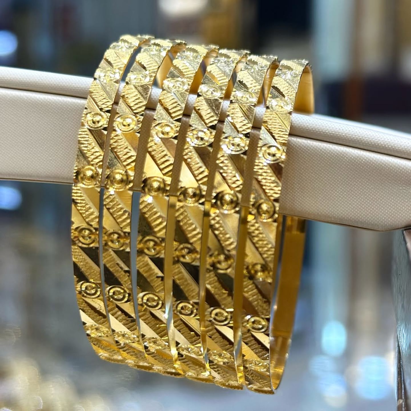HiDubai-business-gold-house-jewellery-shopping-jewellery-precious-stones-al-ras-dubai-4
