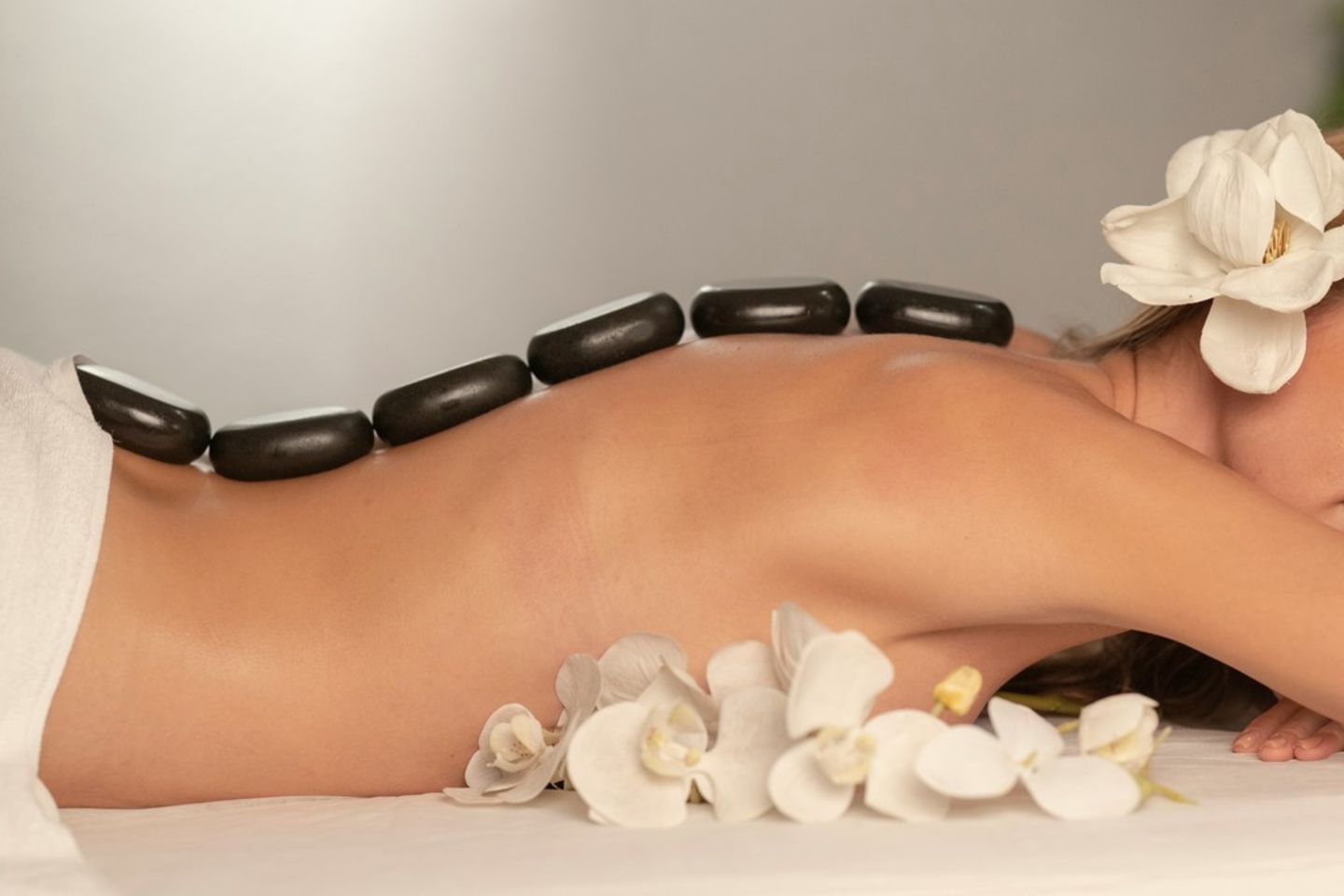 HiDubai-business-blue-sky-spa-therapeutic-massage-center-company-beauty-wellness-health-wellness-services-spas-al-karama-dubai