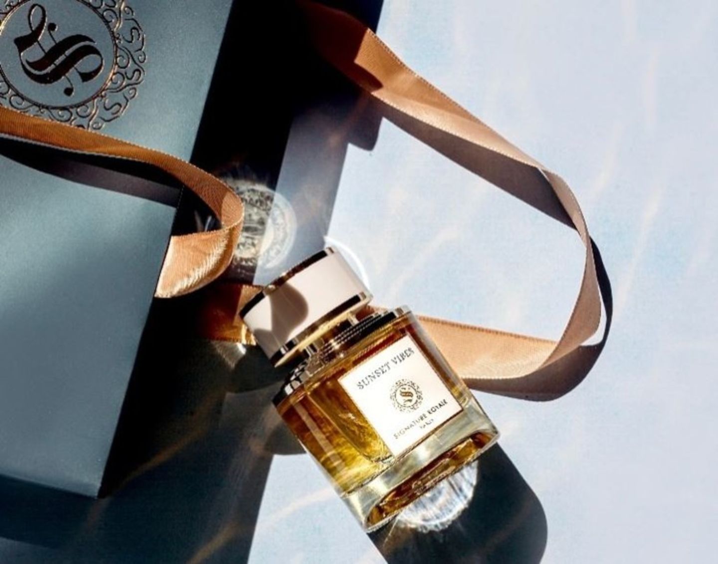 HiDubai-business-mayura-khamas-perfumes-b2b-services-distributors-wholesalers-meena-bazar-al-souq-al-kabeer-dubai