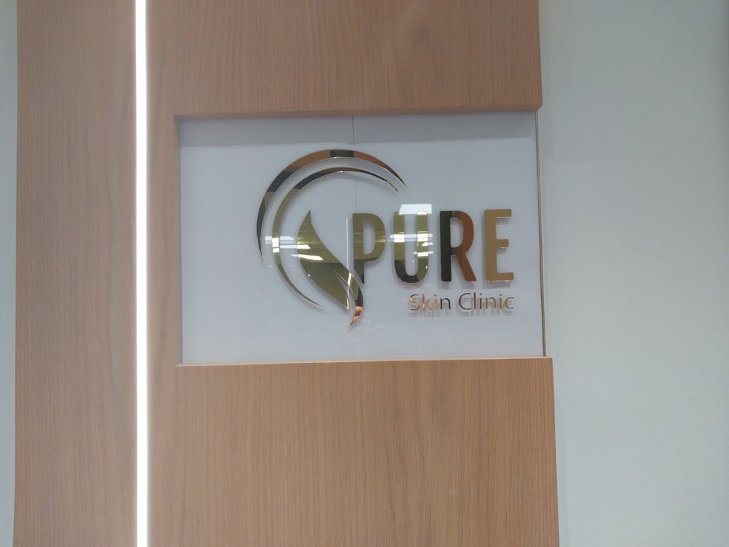 HiDubai-business-pure-skin-clinic-co-beauty-wellness-health-specialty-clinics-al-khabaisi-dubai