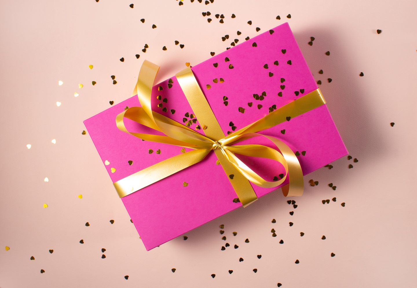 HiDubai-business-flamingo-style-gifts-trading-shopping-fashion-accessories-al-karama-dubai