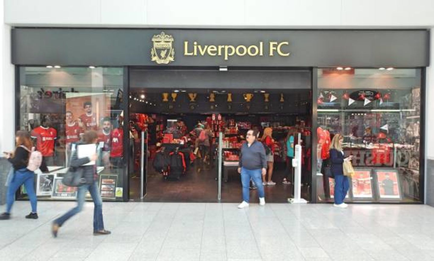 HiDubai-business-liverpool-f-c-shopping-apparel-downtown-dubai-dubai