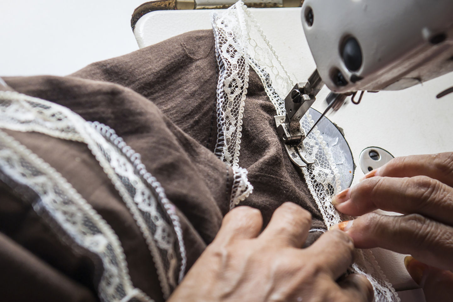 HiDubai-business-ashar-brothers-b2b-services-distributors-wholesalers-meena-bazar-al-souq-al-kabeer-dubai-3