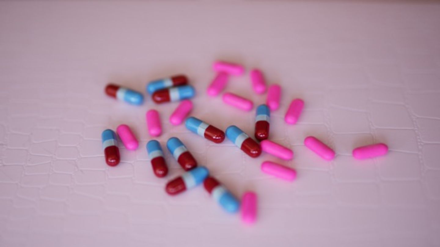 HiDubai-business-najma-al-musallah-pharmacy-beauty-wellness-health-pharmacy-al-quoz-4-dubai