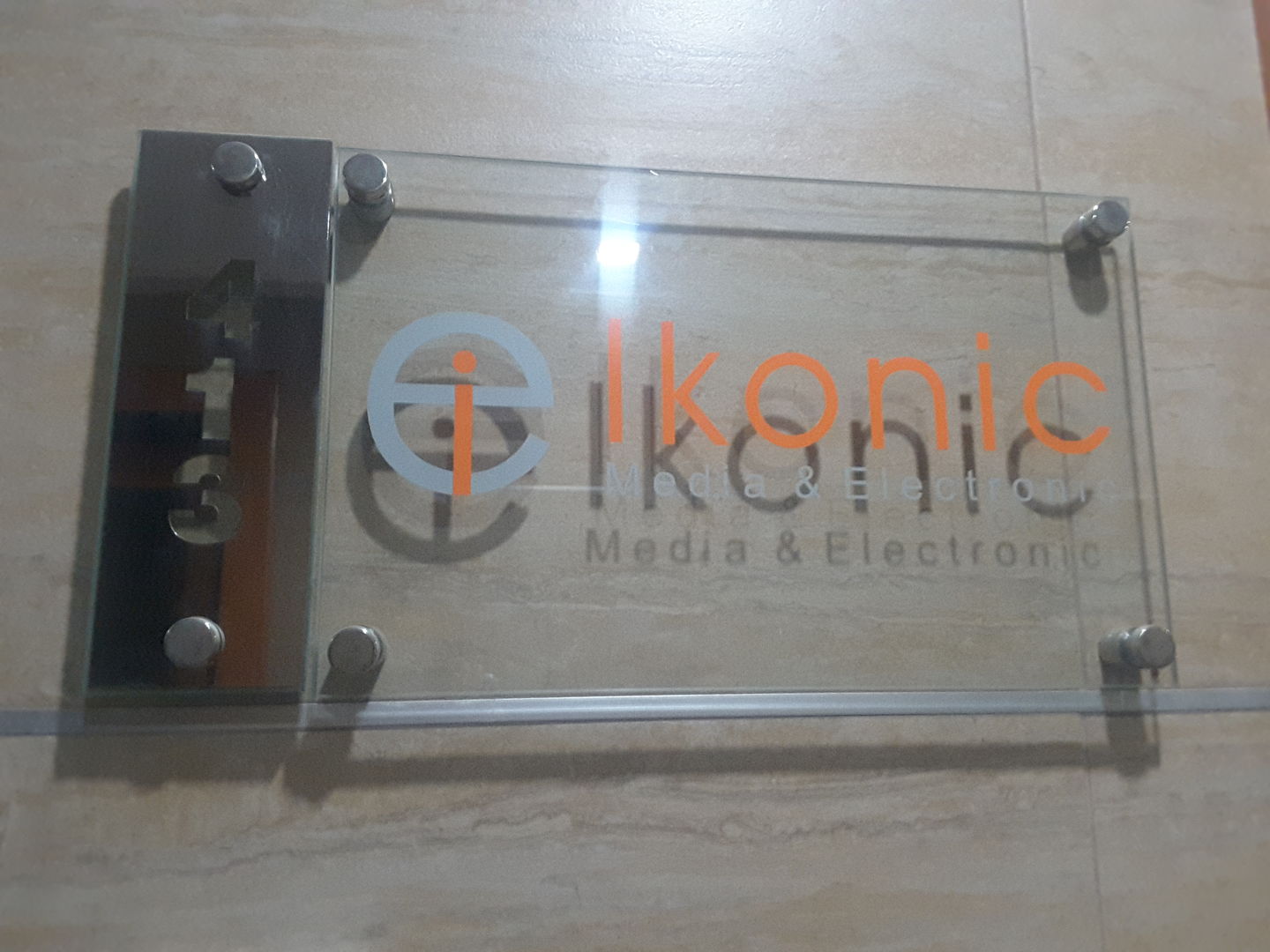 HiDubai-business-ikonic-electronic-home-internet-tv-mobile-dubai-silicon-oasis-nadd-hessa-dubai-2