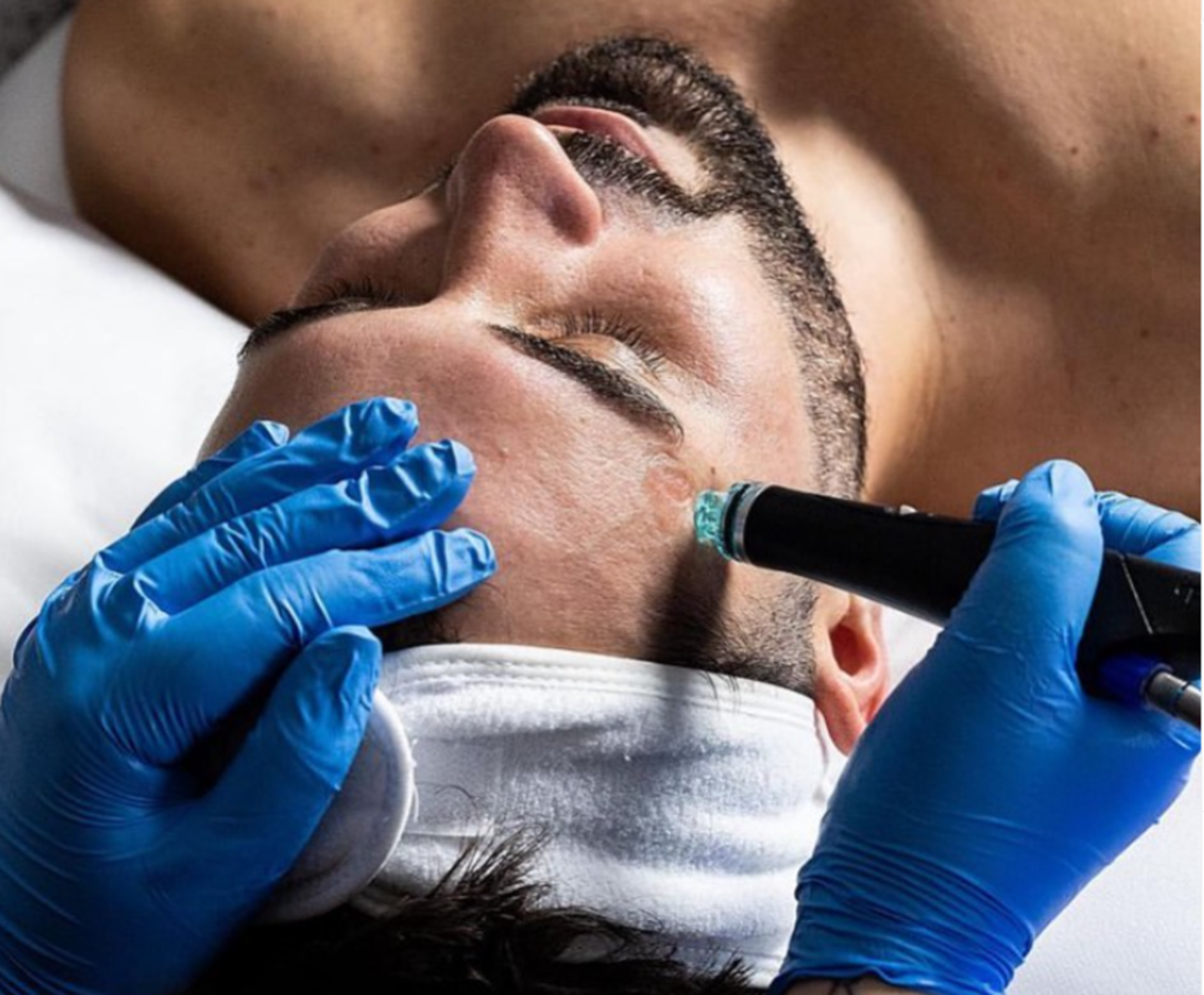 HiDubai-business-the-gents-salon-beauty-wellness-health-beauty-salons-dubai-international-financial-centre-zaabeel-2-dubai