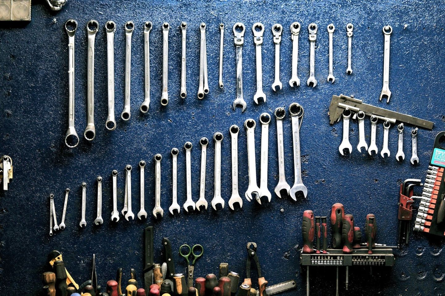 HiDubai-business-kothari-hardware-and-building-materials-trading-home-hardware-fittings-naif-dubai