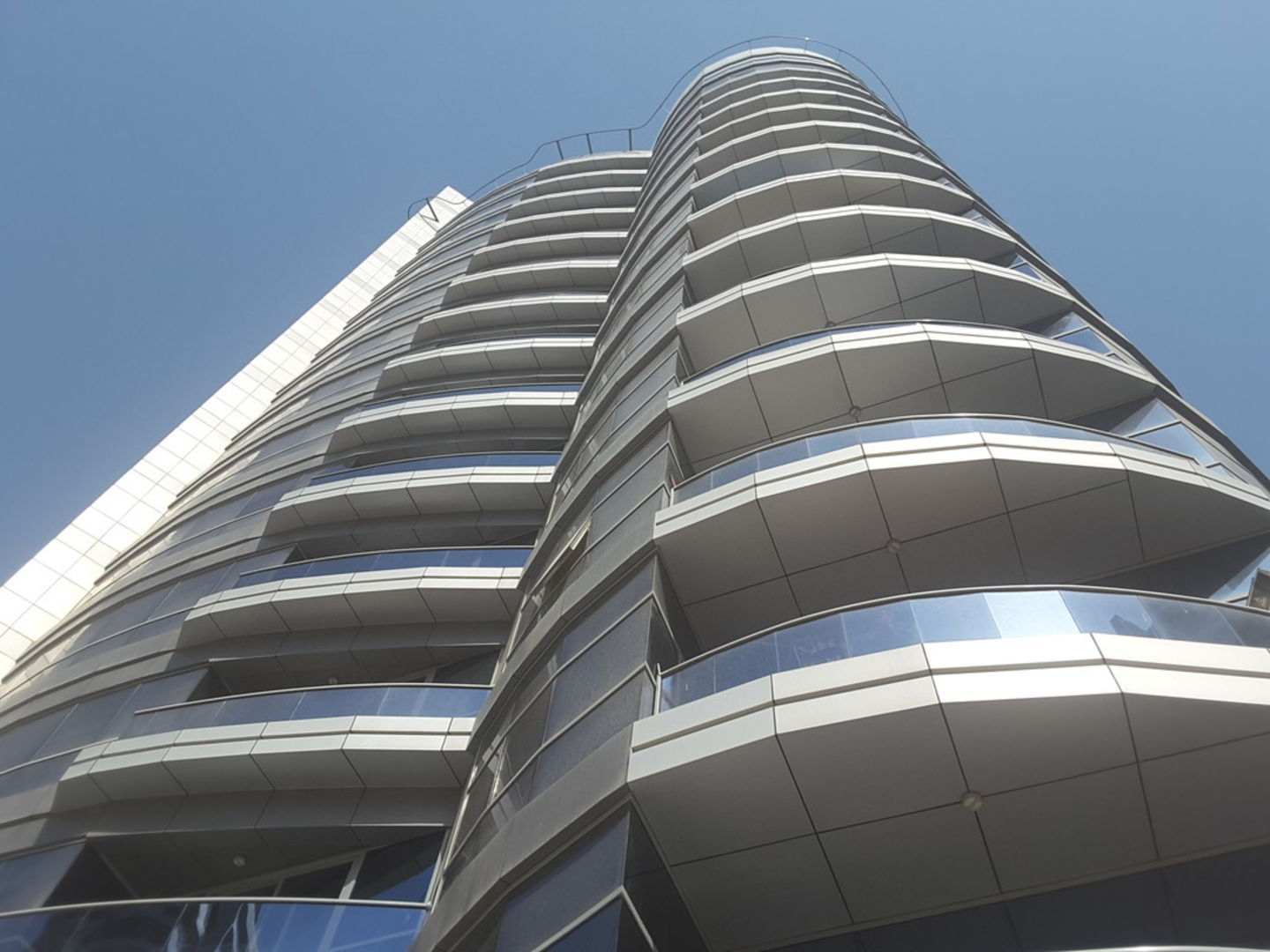 HiDubai-business-day-mart-supermarket-shopping-supermarkets-hypermarkets-grocery-stores-tecom-al-thanyah-1-dubai-2