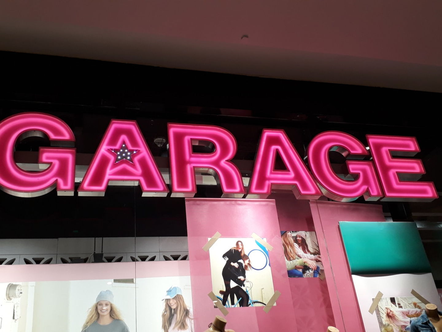 HiDubai-business-garage-shopping-apparel-burj-khalifa-dubai-2