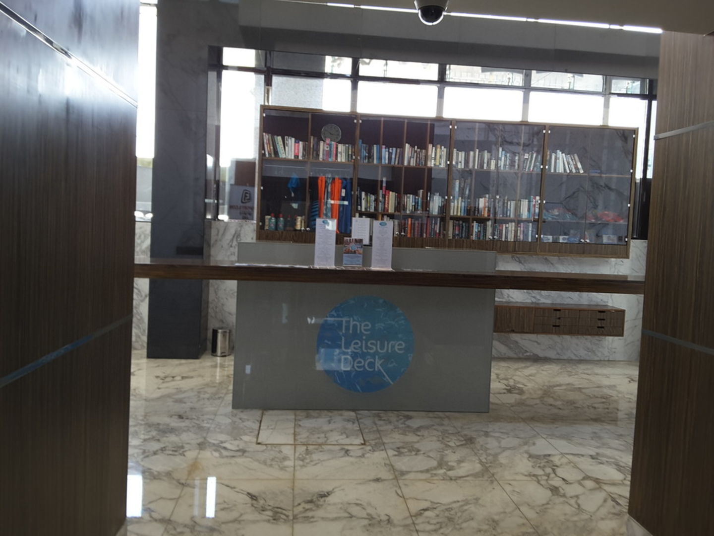 HiDubai-business-the-leisure-deck-food-beverage-restaurants-bars-jumeirah-lake-towers-al-thanyah-5-dubai-2