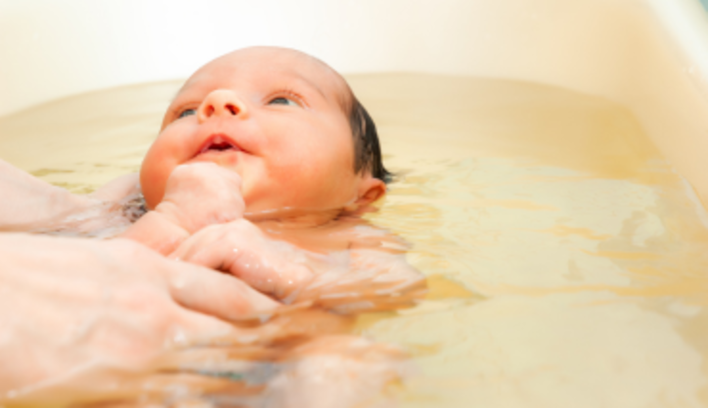 HiDubai-business-baby-splash-swimming-education-training-learning-centres-the-lakes-al-thanyah-3-dubai