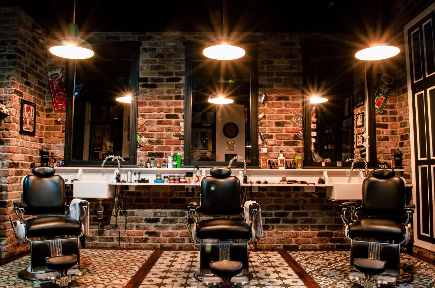 HiDubai-business-art-line-gents-salon-beauty-wellness-health-beauty-salons-international-city-warsan-1-dubai