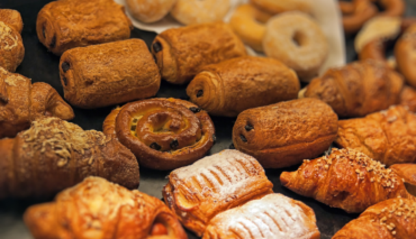 HiDubai-business-shams-alayyam-bakery-food-beverage-bakeries-desserts-sweets-hor-al-anz-east-dubai