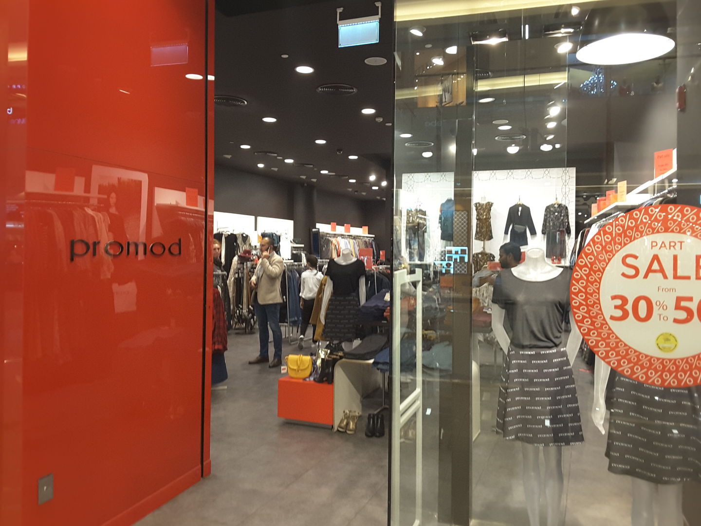 HiDubai-business-promod-shopping-apparel-dubai-marina-marsa-dubai-dubai-2