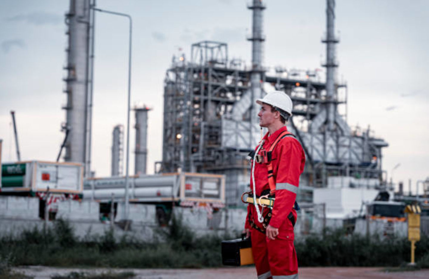 HiDubai-business-middle-east-lubricants-co-construction-heavy-industries-oil-gas-companies-jebel-ali-free-zone-mena-jebel-ali-dubai