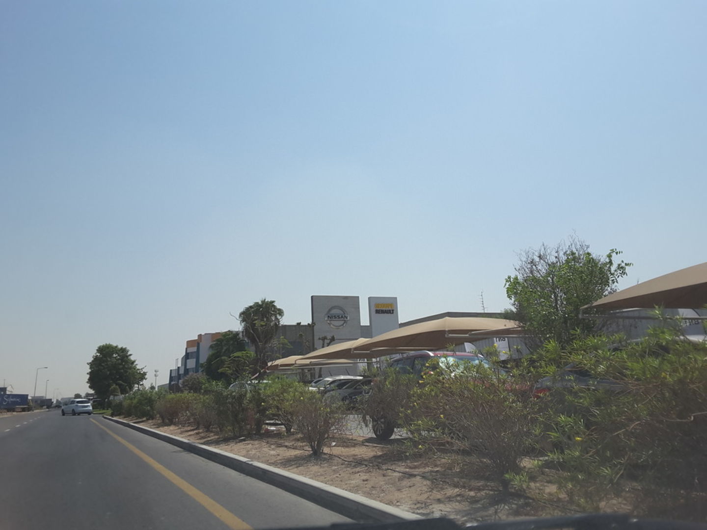 HiDubai-business-nissan-transport-vehicle-services-car-showrooms-service-centres-jebel-ali-free-zone-mena-jebel-ali-dubai-2