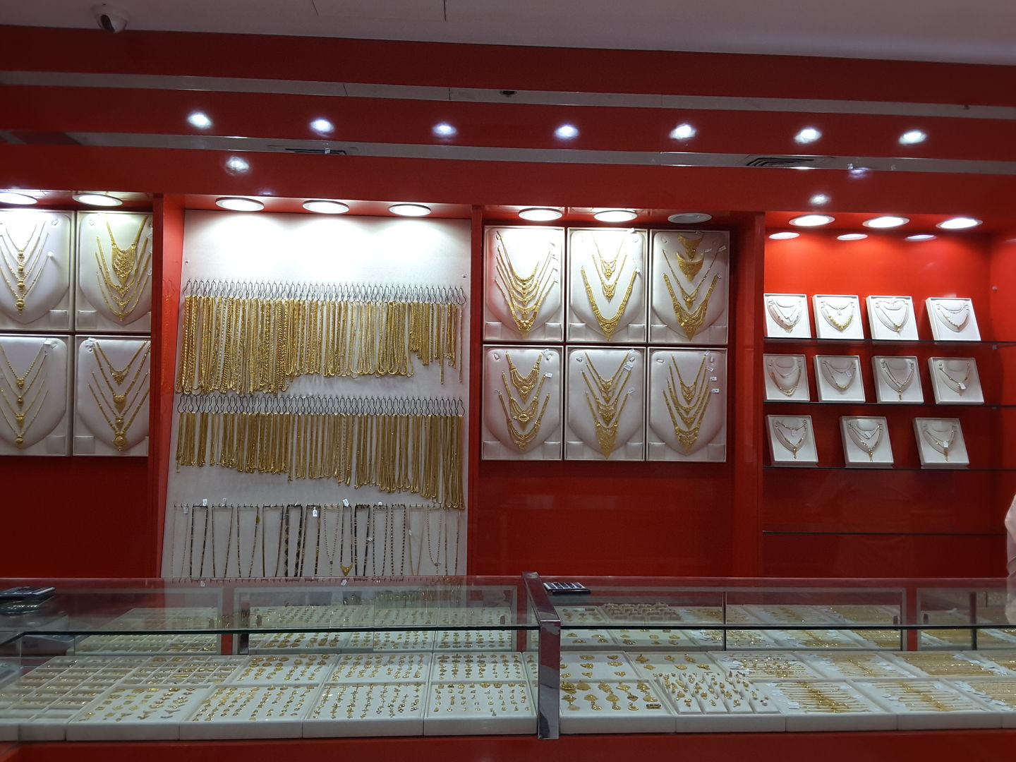 HiDubai-business-chennai-jewellers-shopping-jewellery-precious-stones-dubai-investment-park-1-dubai-2