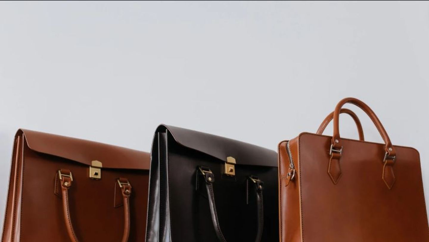 HiDubai-business-saba-flash-trading-shopping-fashion-accessories-al-buteen-dubai