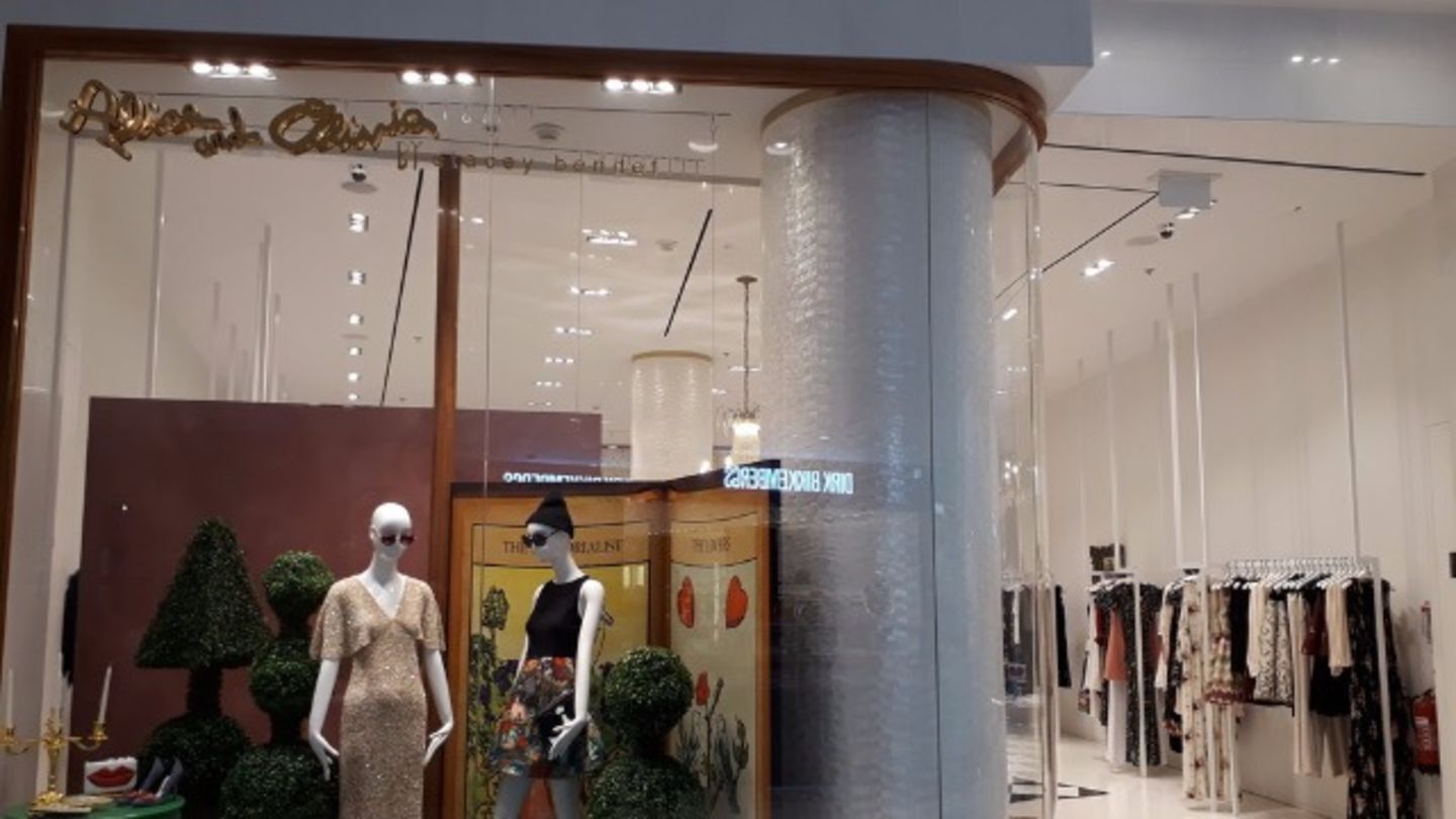 HiDubai-business-alice-olivia-shopping-apparel-burj-khalifa-dubai-2