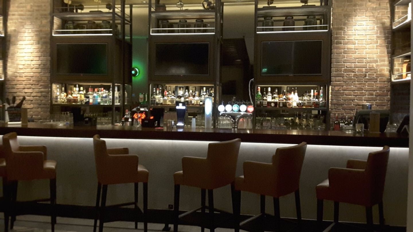 HiDubai-business-the-garden-bar-food-beverage-restaurants-bars-al-barsha-1-dubai-2