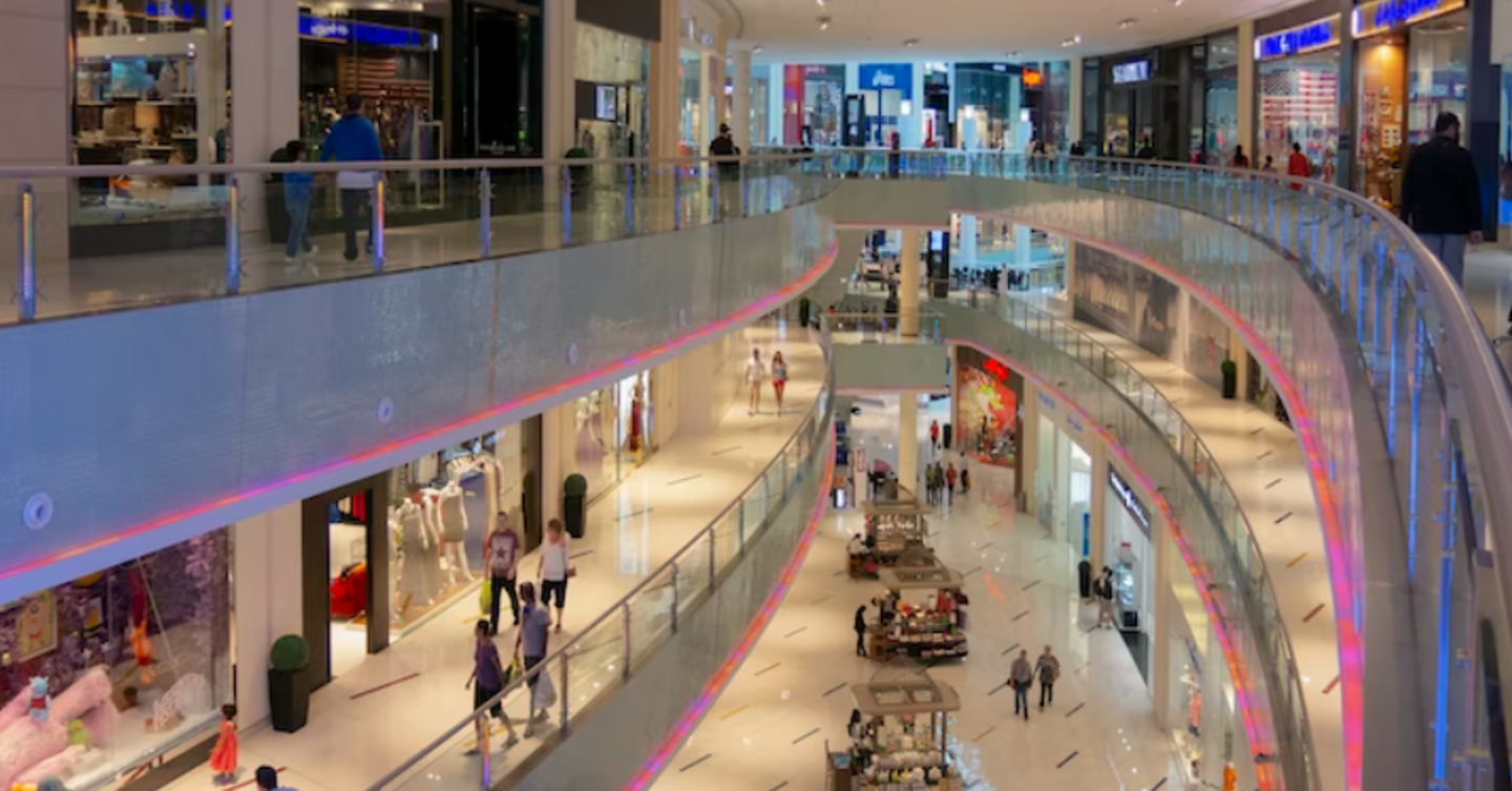 HiDubai-business-jumeirah-plaza-mall-shopping-shopping-centres-malls-jumeirah-1-dubai