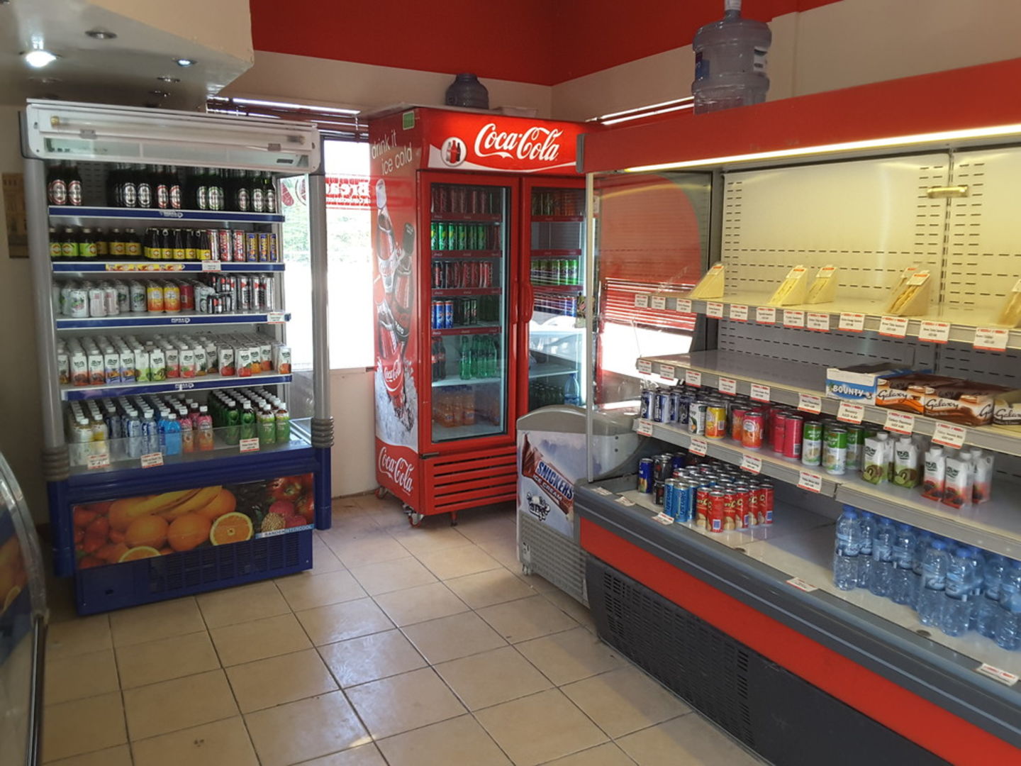 HiDubai-business-hot-breads-food-beverage-bakeries-desserts-sweets-dubai-knowledge-village-al-sufouh-2-dubai-2