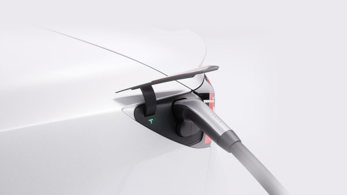 HiDubai-business-tesla-charging-station-transport-vehicle-services-fuel-stations-car-wash-jumeirah-beach-residence-marsa-dubai-dubai-1