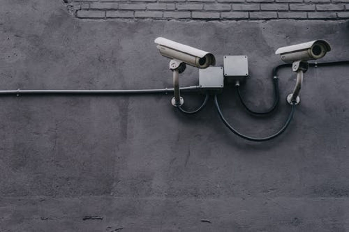 HiDubai-business-a-a-r-security-control-alarm-equipment-trading-b2b-services-safety-security-al-qusais-industrial-4-dubai