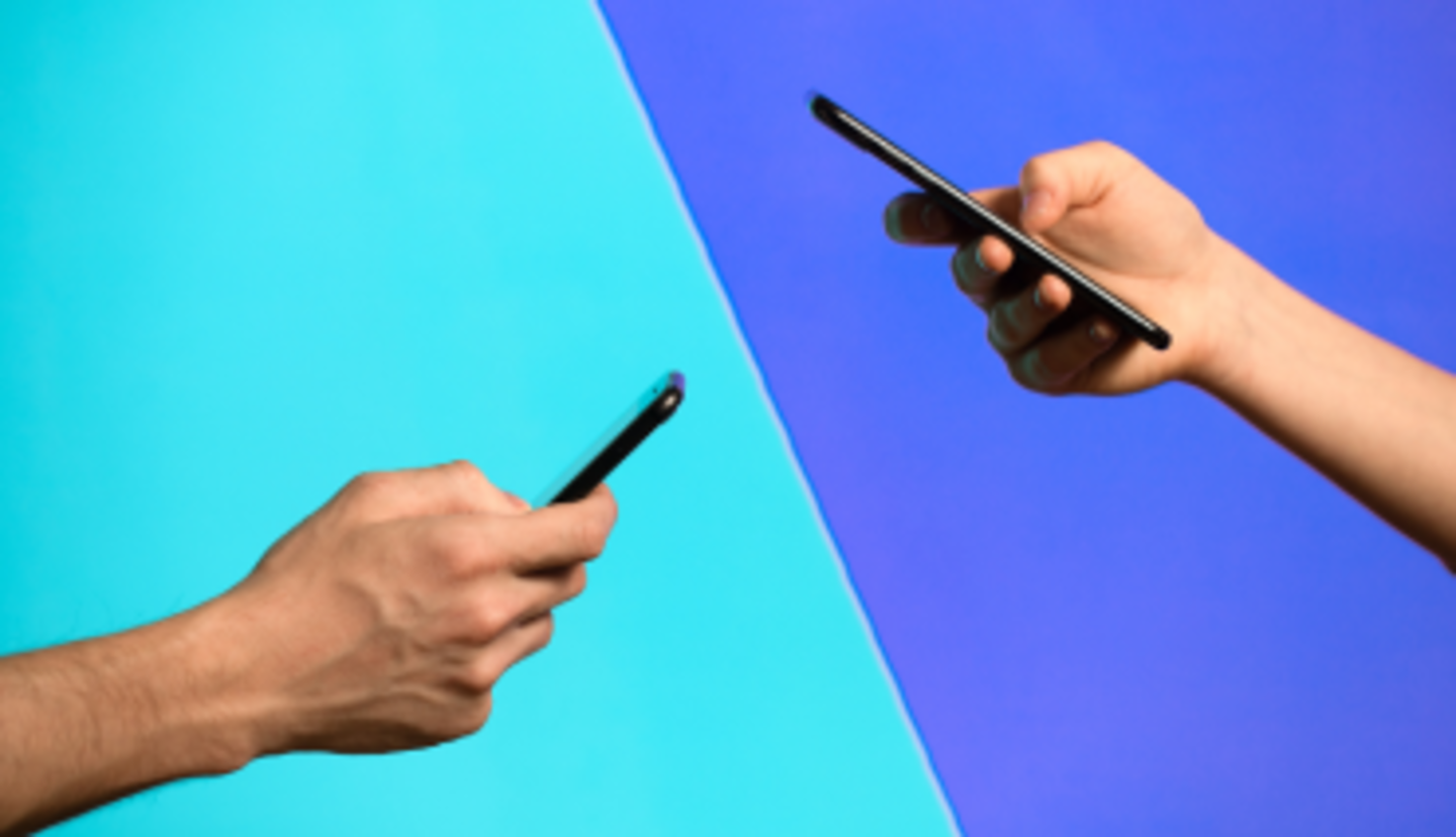 HiDubai-business-sama-baniyas-phone-trading-shopping-consumer-electronics-naif-dubai