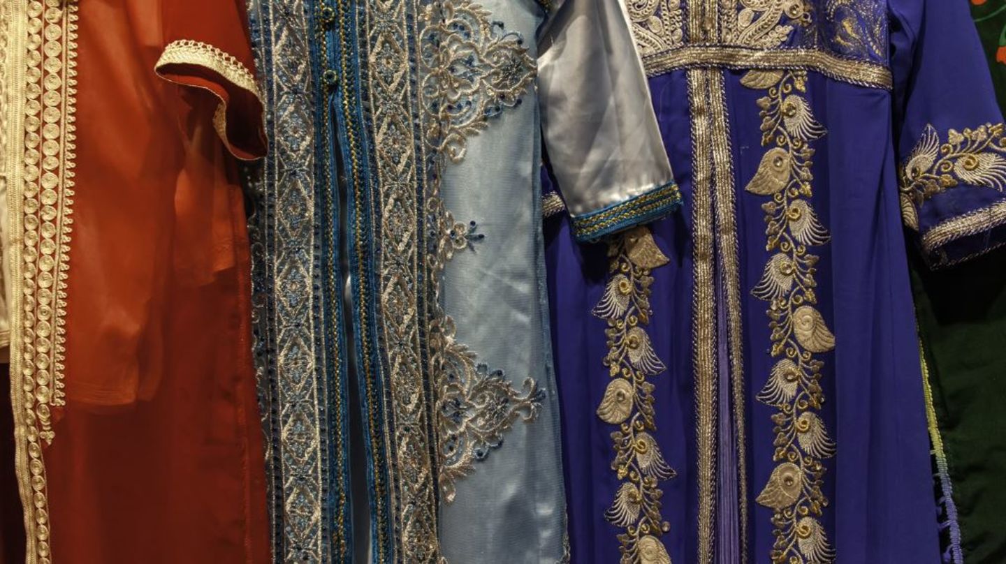 HiDubai-business-zahrat-abaya-shopping-apparel-naif-dubai