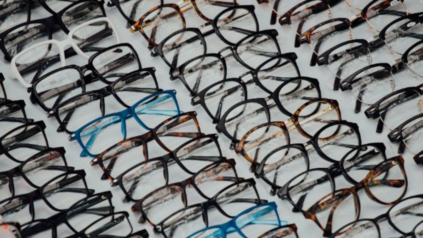 HiDubai-business-al-amin-opticals-shopping-watches-eyewear-al-barsha-1-dubai