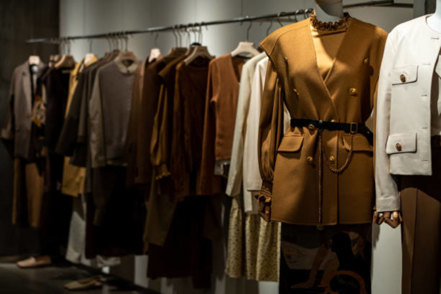 HiDubai-business-rahaf-fashion-shopping-apparel-al-buteen-dubai