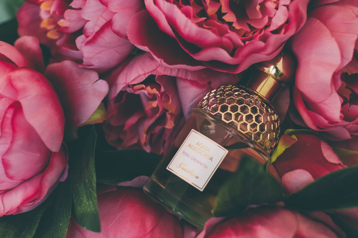 HiDubai-business-al-joori-perfume-trading-shopping-beauty-cosmetics-stores-al-wasl-dubai