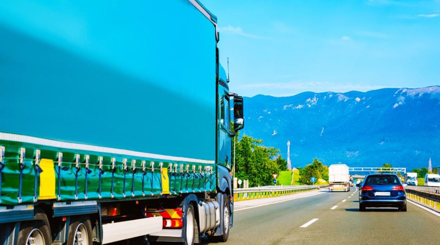 HiDubai-business-altra-shipping-and-clearance-shipping-logistics-road-cargo-services-ras-al-khor-industrial-3-dubai