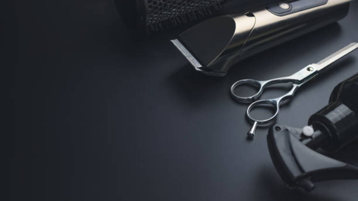 HiDubai-business-al-ayadi-al-dahabiya-gents-salon-beauty-wellness-health-beauty-salons-international-city-warsan-1-dubai-4