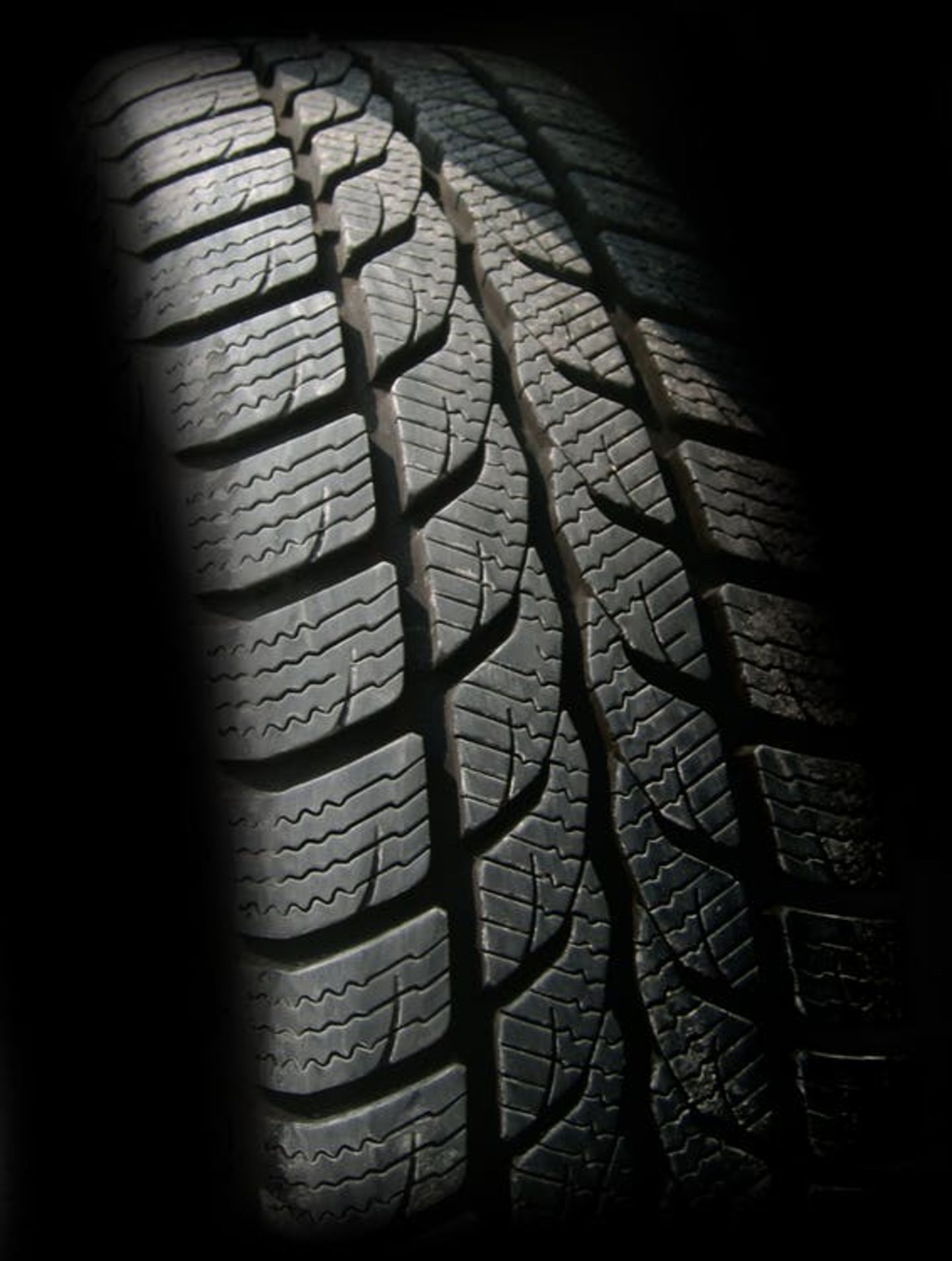HiDubai-business-al-toufiq-car-accessories-tyres-trading-transport-vehicle-services-auto-spare-parts-accessories-al-quoz-industrial-4-dubai-2
