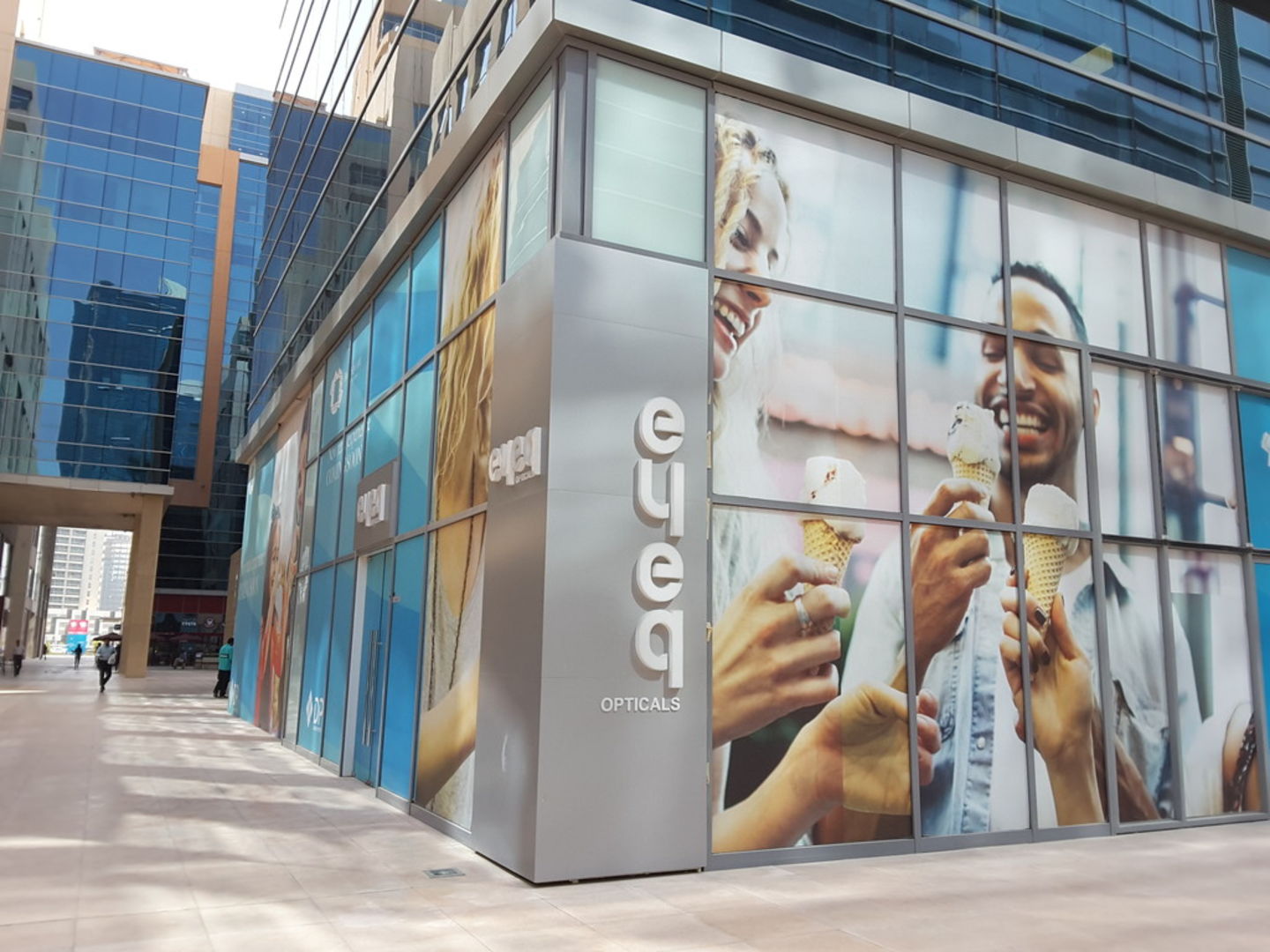 HiDubai-business-eyeq-opticals-shopping-watches-eyewear-business-bay-dubai-2