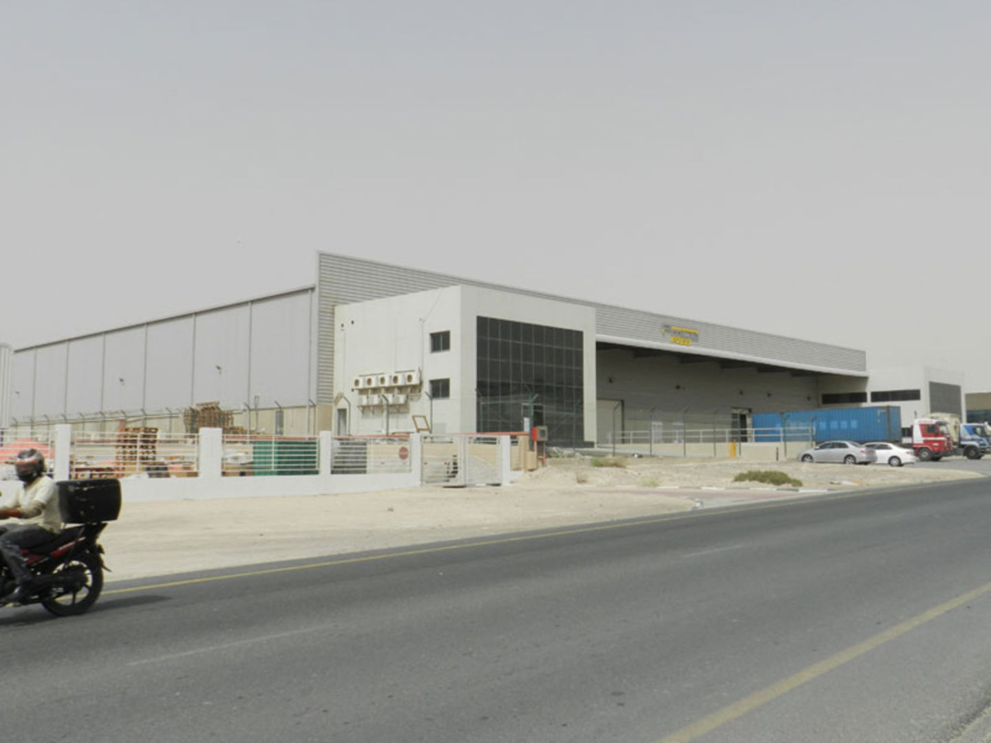 HiDubai-business-fmcg-shipping-logistics-shelving-warehousing-services-jebel-ali-industrial-2-dubai-2