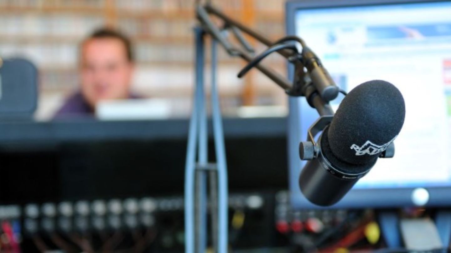 HiDubai-business-big-106-2-fm-vocational-services-audio-video-production-dubai-media-city-al-sufouh-2-dubai