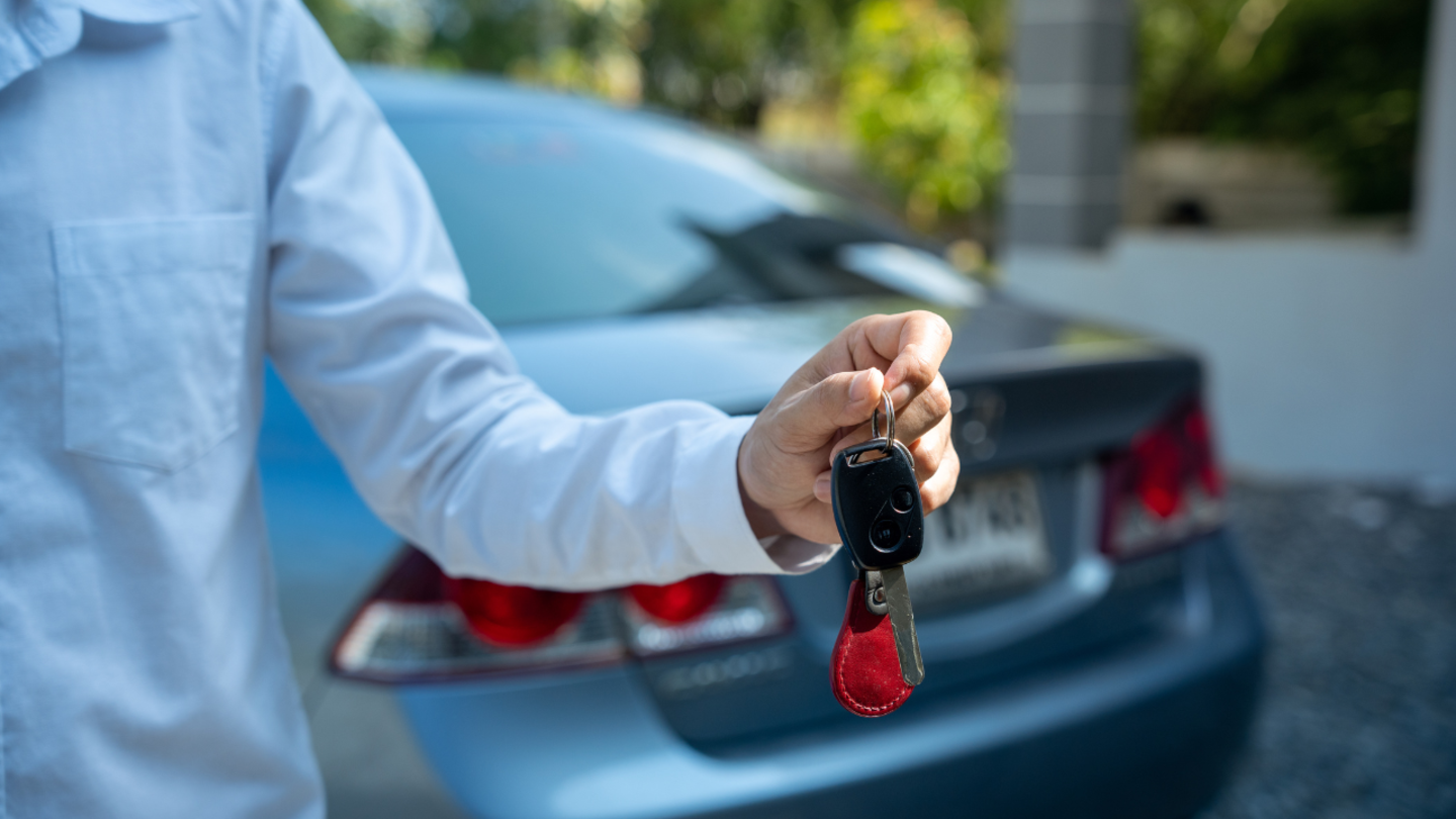 HiDubai-business-smart-move-luxury-rent-a-car-transport-vehicle-services-car-rental-services-al-karama-dubai