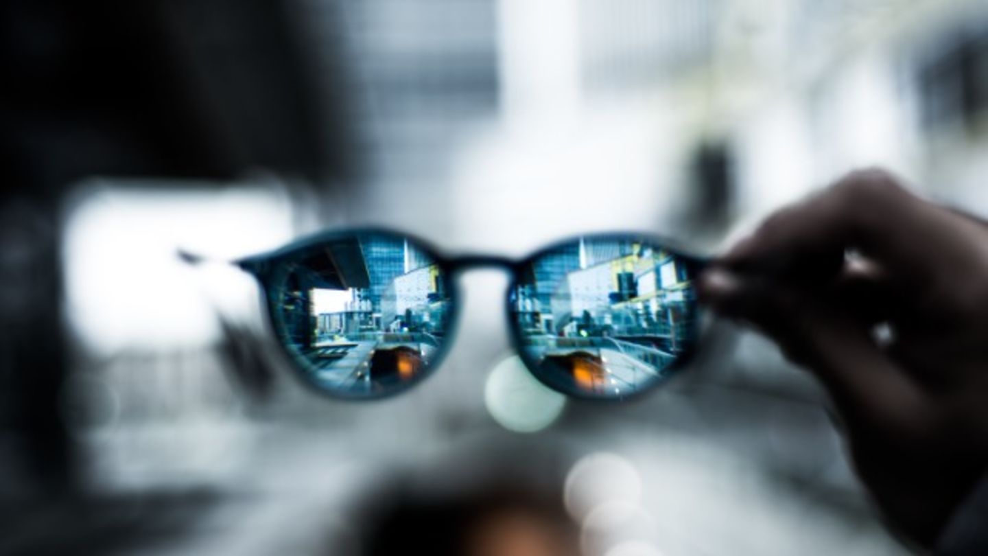 HiDubai-business-al-falah-optics-branch-shopping-watches-eyewear-mirdif-dubai