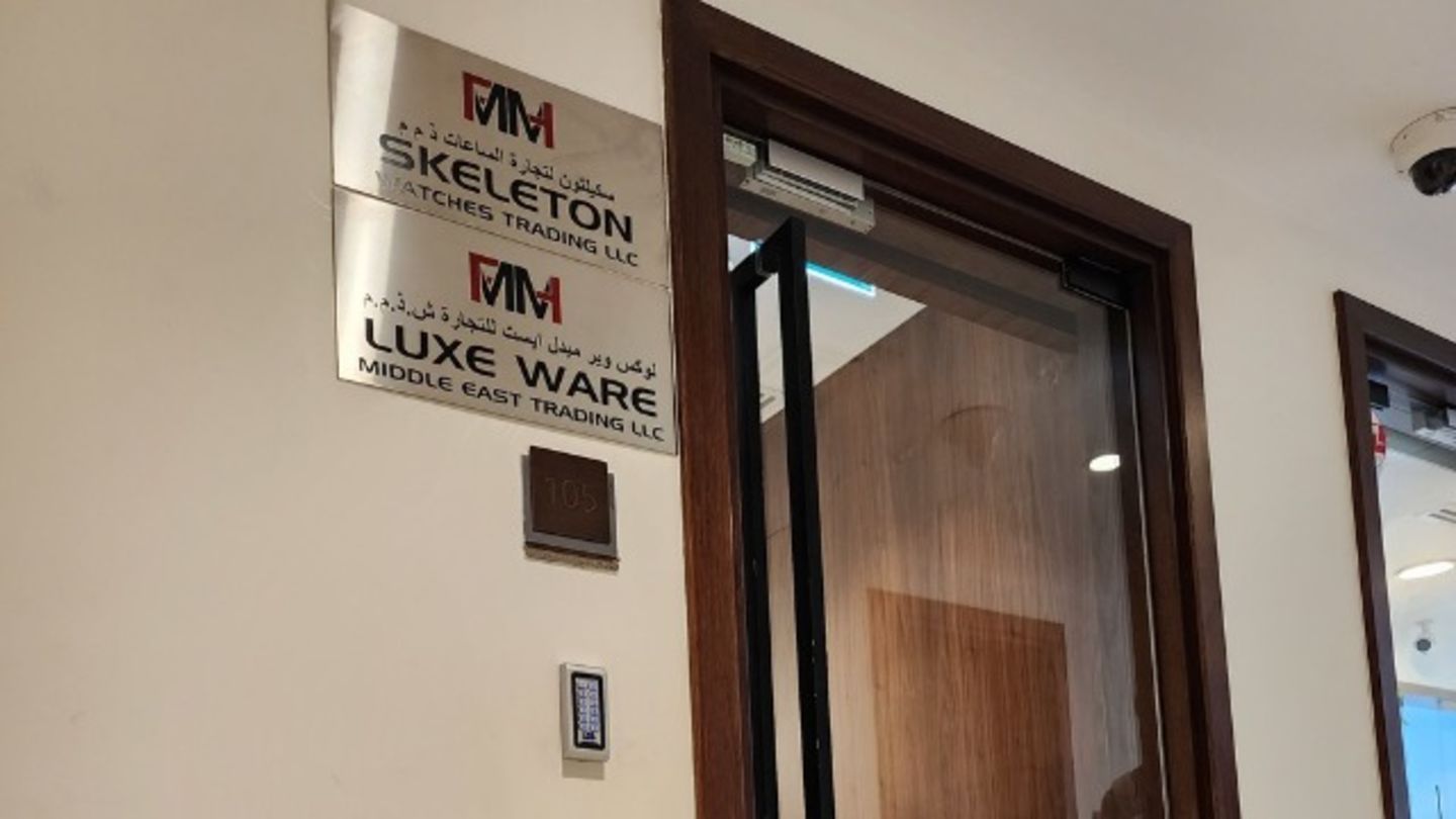 HiDubai-business-skeleton-watches-trading-shopping-watches-eyewear-al-ras-dubai