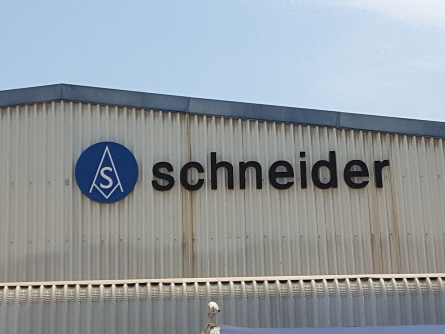 HiDubai-business-schneider-electric-fze-b2b-services-distributors-wholesalers-jebel-ali-free-zone-mena-jebel-ali-dubai-4