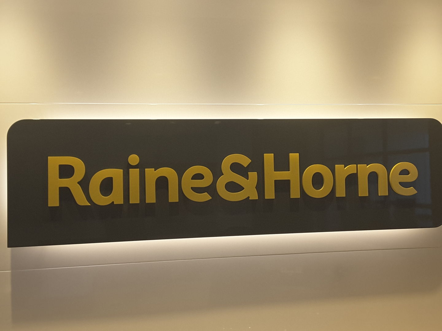 HiDubai-business-raine-horne-dubai-housing-real-estate-real-estate-agencies-business-bay-dubai