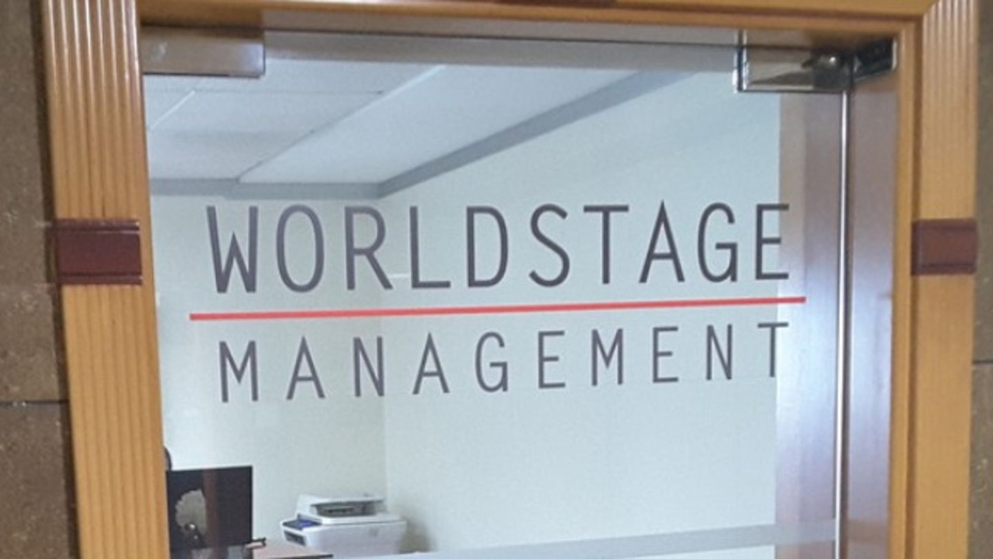 HiDubai-business-world-stage-event-management-b2b-services-event-management-al-quoz-3-dubai