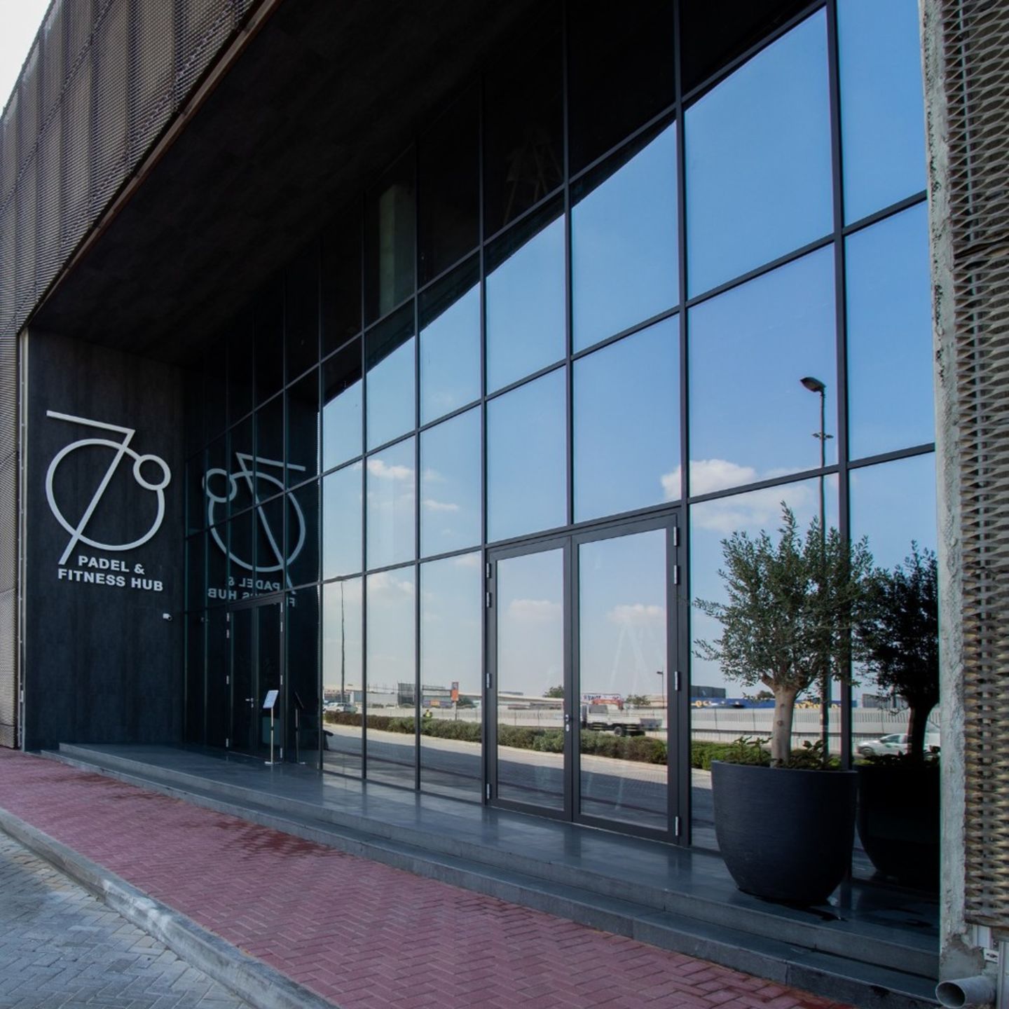 HiDubai-business-700-padel-fitness-hub-sports-fitness-fitness-al-barsha-2-dubai