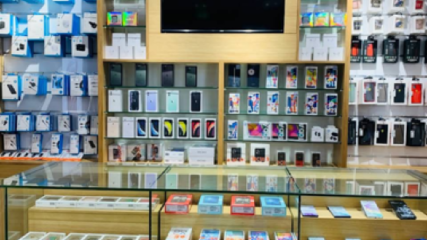 HiDubai-business-souvenir-phones-shopping-consumer-electronics-al-khawaneej-1-dubai