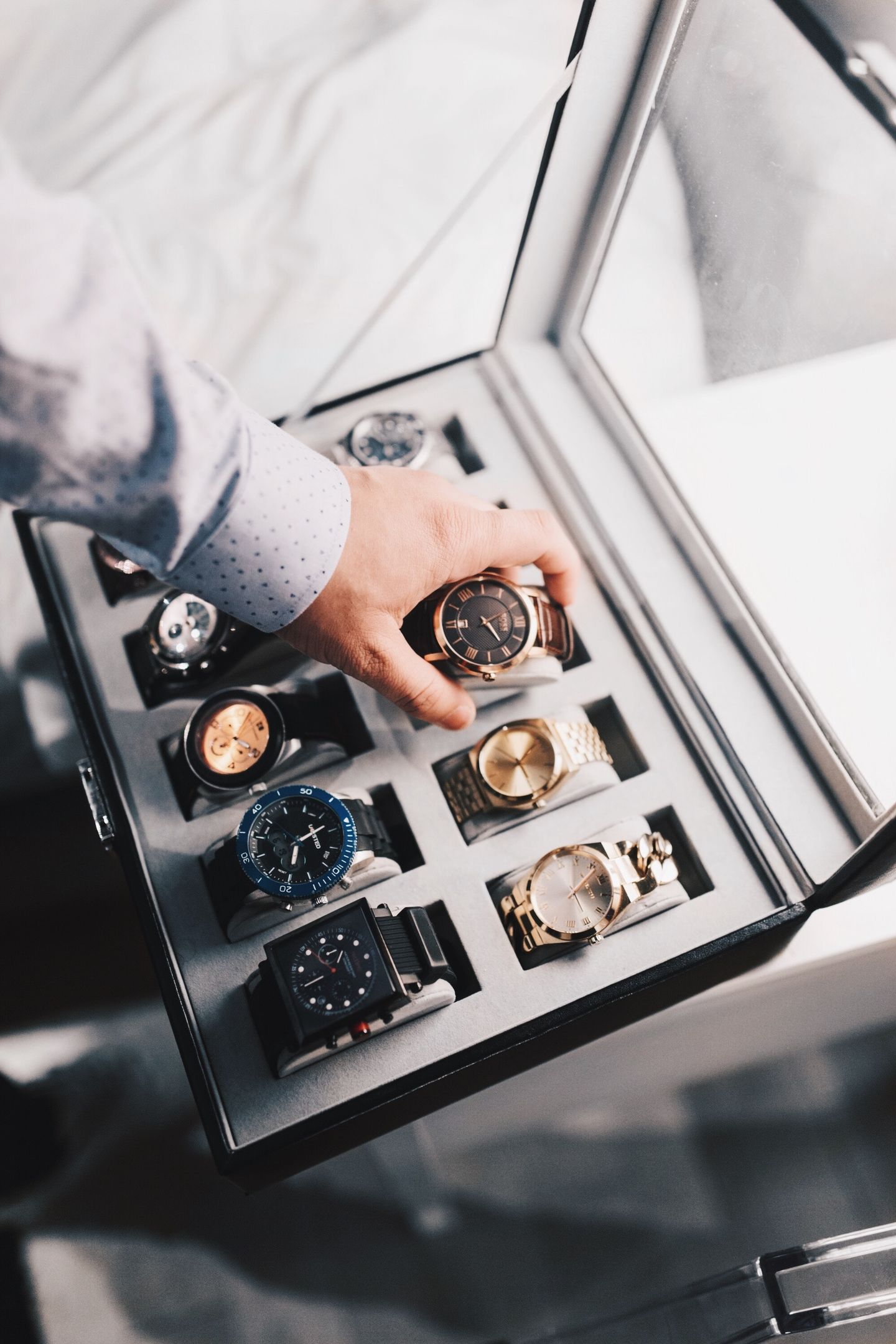 HiDubai-business-royal-road-general-trading-shopping-watches-eyewear-naif-dubai